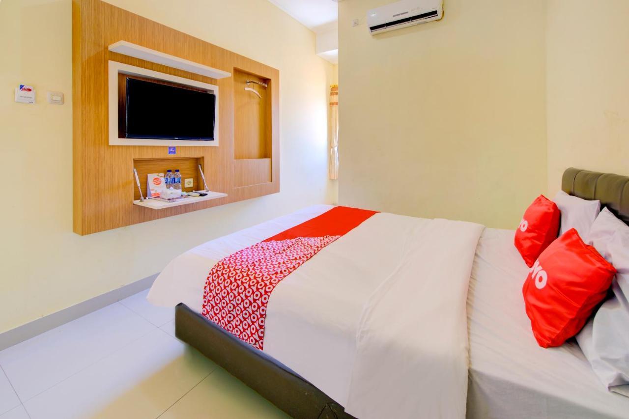 Oyo 3791 Hotel Kja Тегал Экстерьер фото